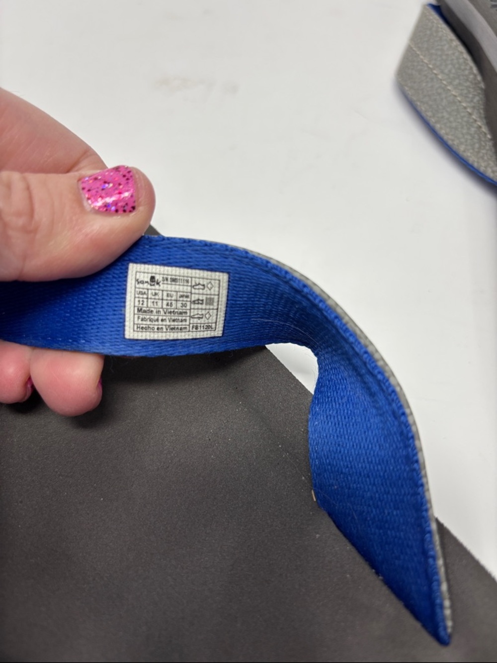 Sanuk | 12 Gray and Black Flip Flop Sandals with Blue Accents - Picture 7 of 7
